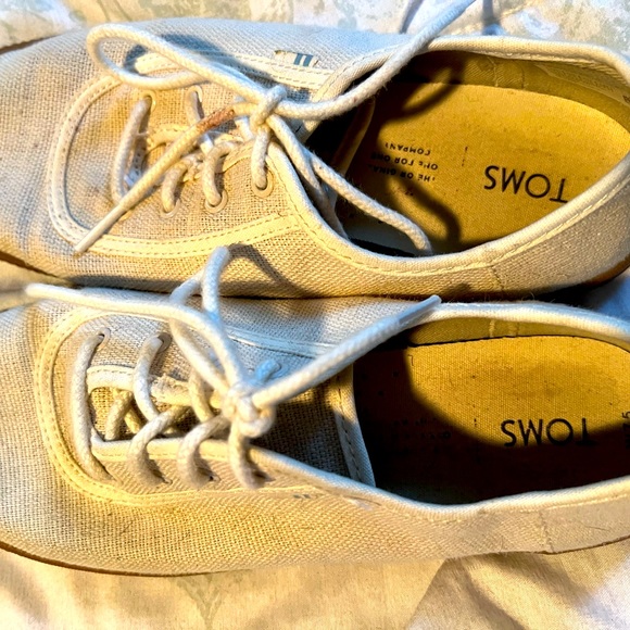 Toms super comfy casual shoe with Ortholite insoles. - Picture 1 of 4